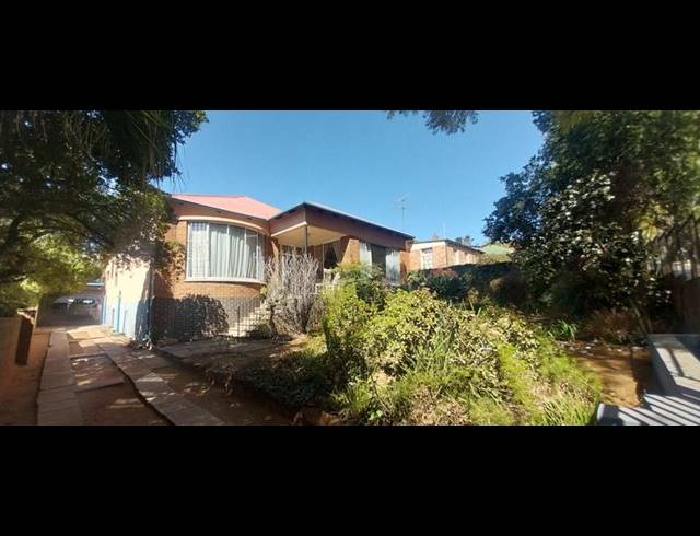 3 BEDROOM HOUSE FOR SALE IN KENSINGTON